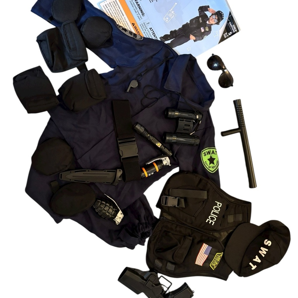 SWAT Police Costume Set with Accessories - Picture 5 of 5